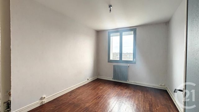 Appartement F5 à vendre - 5 pièces - 80.0 m2 - GUINGAMP - 22 - BRETAGNE - Century 21 Le Calvez
