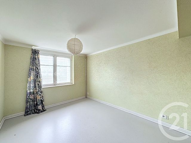 maison à vendre - 3 pièces - 115.0 m2 - GUINGAMP - 22 - BRETAGNE - Century 21 Le Calvez