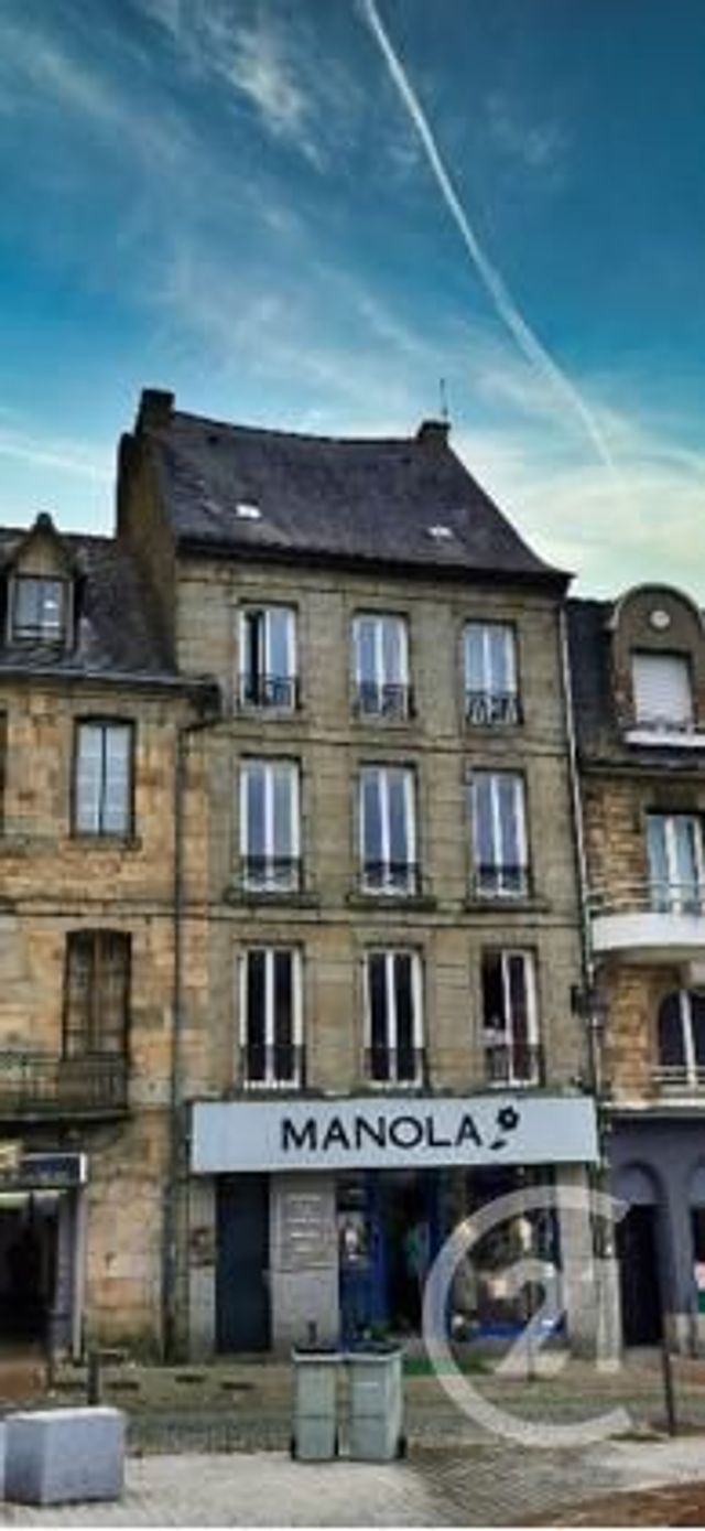 Studio à vendre - 1 pièce - 45.0 m2 - GUINGAMP - 22 - BRETAGNE - Century 21 Le Calvez Studio à vendre - 1 pièce - 45.0 m2 - GUINGAMP - 22 - BRETAGNE - Century 21 Le Calvez