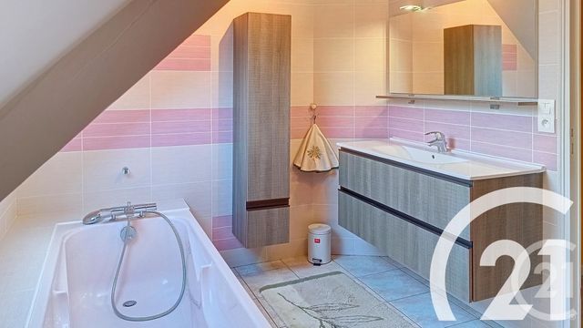 Afficher la photo en grand maison à vendre - 8 pièces - 215.0 m2 - PLOURHAN - 22 - BRETAGNE - Century 21 Le Calvez