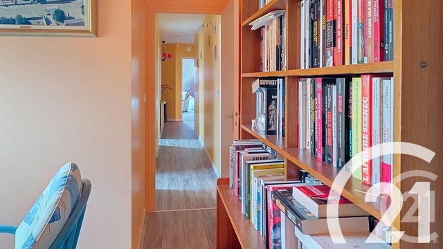 Afficher la photo en grand maison à vendre - 8 pièces - 215.0 m2 - PLOURHAN - 22 - BRETAGNE - Century 21 Le Calvez