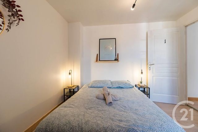 Appartement F4 à vendre - 5 pièces - 83.73 m2 - GUINGAMP - 22 - BRETAGNE - Century 21 Le Calvez