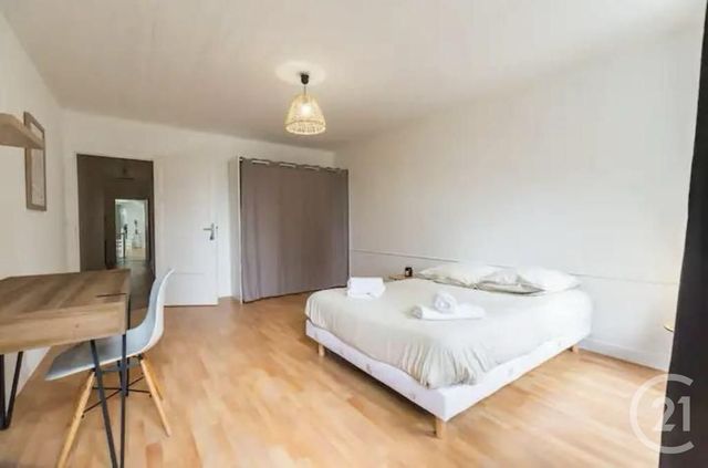 Afficher la photo en grand Appartement T5 à vendre - 5 pièces - 153.0 m2 - GUINGAMP - 22 - BRETAGNE - Century 21 Le Calvez