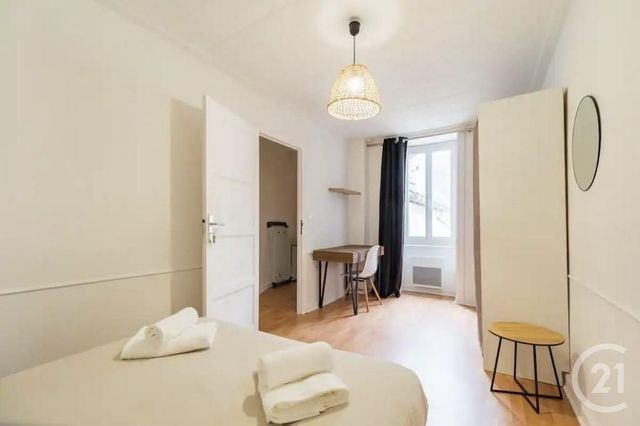 Afficher la photo en grand Appartement T5 à vendre - 5 pièces - 153.0 m2 - GUINGAMP - 22 - BRETAGNE - Century 21 Le Calvez
