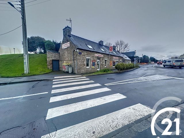 Afficher la photo en grand immeuble à vendre - 123.0 m2 - GUINGAMP - 22 - BRETAGNE - Century 21 Le Calvez