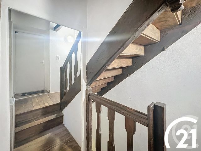 Afficher la photo en grand immeuble à vendre - 220.0 m2 - GUINGAMP - 22 - BRETAGNE - Century 21 Le Calvez