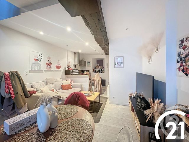 Afficher la photo en grand immeuble à vendre - 220.0 m2 - GUINGAMP - 22 - BRETAGNE - Century 21 Le Calvez