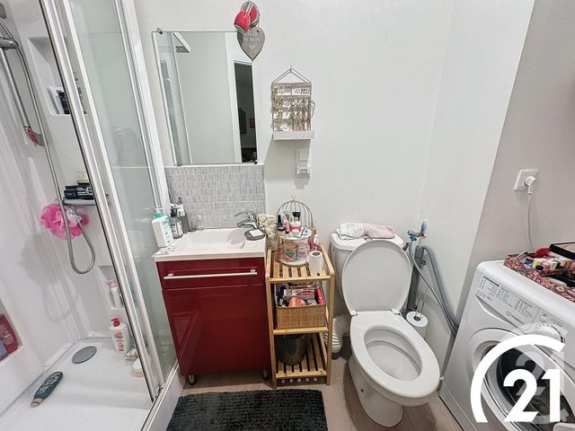 Afficher la photo en grand immeuble à vendre - 220.0 m2 - GUINGAMP - 22 - BRETAGNE - Century 21 Le Calvez