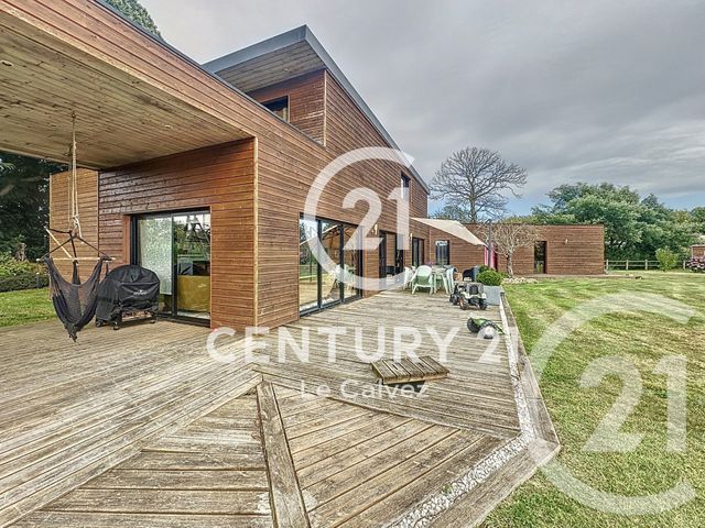 Afficher la photo en grand maison à vendre - 8 pièces - 175.0 m2 - POMMERIT LE VICOMTE - 22 - BRETAGNE - Century 21 Le Calvez