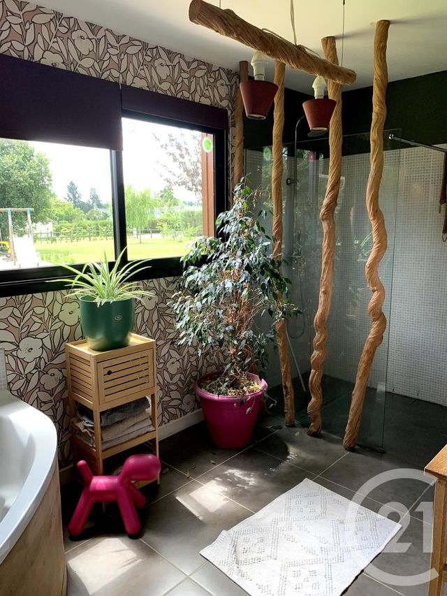 Afficher la photo en grand maison à vendre - 8 pièces - 175.0 m2 - POMMERIT LE VICOMTE - 22 - BRETAGNE - Century 21 Le Calvez