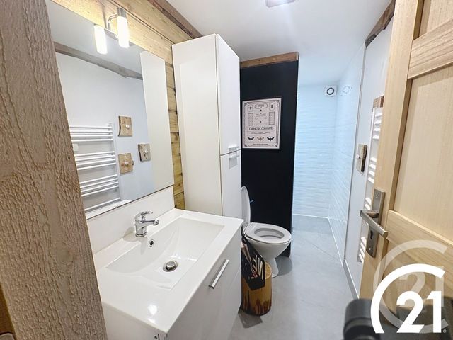 Afficher la photo en grand maison à vendre - 8 pièces - 175.0 m2 - POMMERIT LE VICOMTE - 22 - BRETAGNE - Century 21 Le Calvez