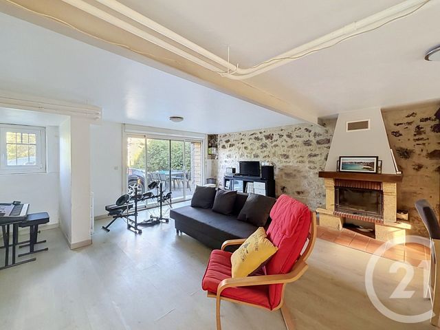 maison à vendre - 6 pièces - 166.38 m2 - PLOUMAGOAR - 22 - BRETAGNE - Century 21 Le Calvez
