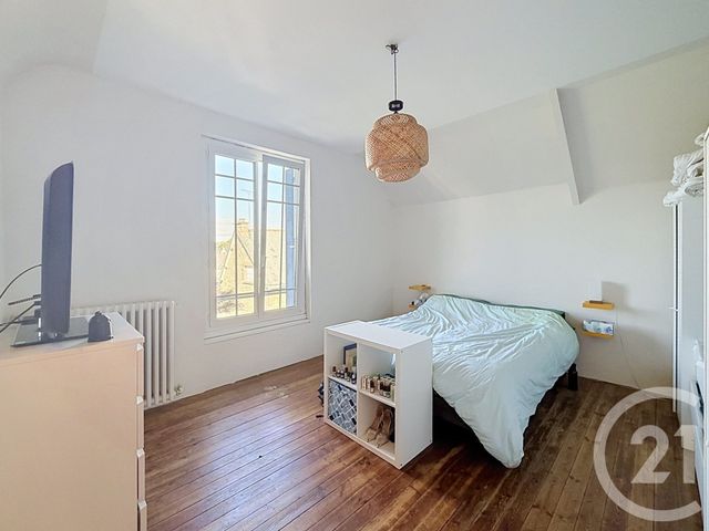 maison à vendre - 6 pièces - 166.38 m2 - PLOUMAGOAR - 22 - BRETAGNE - Century 21 Le Calvez