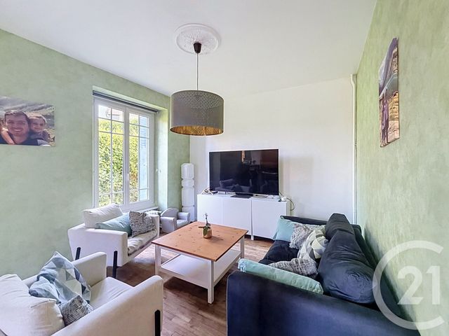maison à vendre - 6 pièces - 166.38 m2 - PLOUMAGOAR - 22 - BRETAGNE - Century 21 Le Calvez