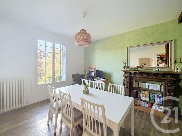 maison à vendre - 6 pièces - 166.38 m2 - PLOUMAGOAR - 22 - BRETAGNE - Century 21 Le Calvez