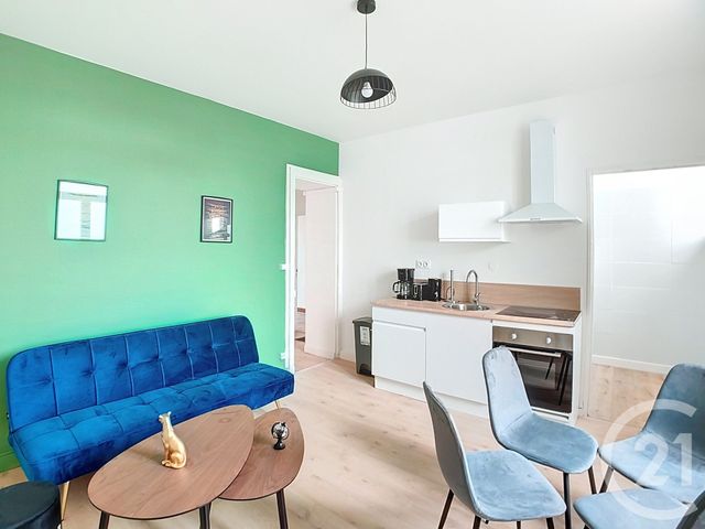 Appartement à louer - 2 pièces - 35.14 m2 - GUINGAMP - 22 - BRETAGNE - Century 21 Le Calvez