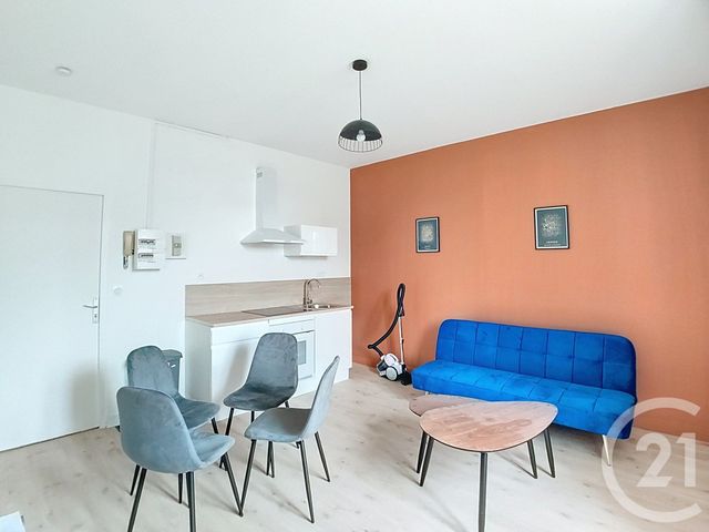 Appartement T2 à louer - 2 pièces - 37.28 m2 - GUINGAMP - 22 - BRETAGNE - Century 21 Le Calvez