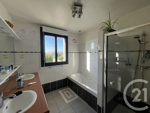 maison à vendre - 7 pièces - 110.61 m2 - PLOURIVO - 22 - BRETAGNE - Century 21 Le Calvez