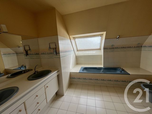 maison à vendre - 6 pièces - 134.0 m2 - PLOURIVO - 22 - BRETAGNE - Century 21 Le Calvez