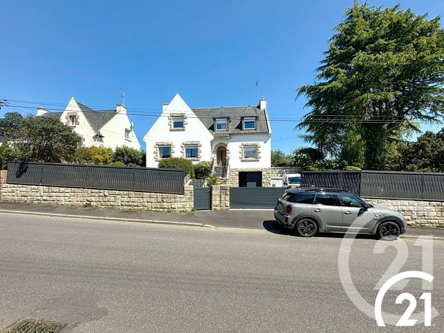 maison à vendre - 6 pièces - 137.44 m2 - PLOUMAGOAR - 22 - BRETAGNE - Century 21 Le Calvez