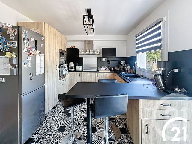 maison à vendre - 6 pièces - 137.44 m2 - PLOUMAGOAR - 22 - BRETAGNE - Century 21 Le Calvez