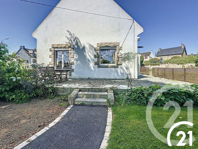 maison à vendre - 6 pièces - 137.44 m2 - PLOUMAGOAR - 22 - BRETAGNE - Century 21 Le Calvez