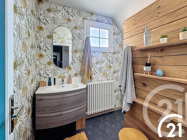 maison à vendre - 6 pièces - 137.44 m2 - PLOUMAGOAR - 22 - BRETAGNE - Century 21 Le Calvez