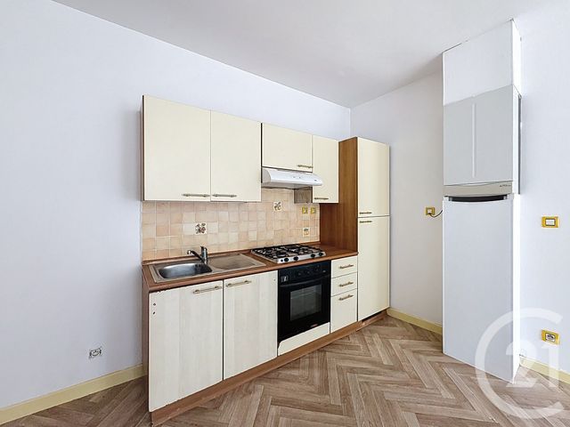 Afficher la photo en grand Appartement à louer - 3 pièces - 52.31 m2 - PONTRIEUX - 22 - BRETAGNE - Century 21 Le Calvez