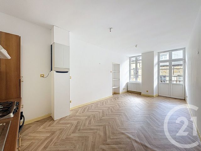 Afficher la photo en grand Appartement à louer - 3 pièces - 52.31 m2 - PONTRIEUX - 22 - BRETAGNE - Century 21 Le Calvez