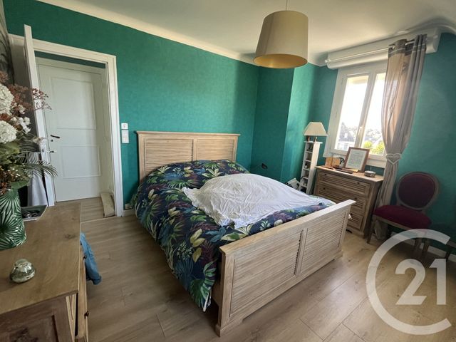 Afficher la photo en grand maison à vendre - 7 pièces - 120.0 m2 - PLOUBAZLANEC - 22 - BRETAGNE - Century 21 Le Calvez