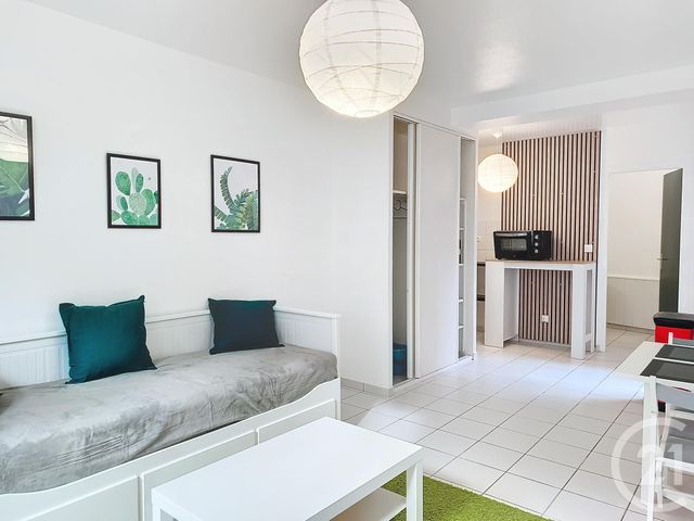Appartement Studio à louer - 1 pièce - 27.02 m2 - GUINGAMP - 22 - BRETAGNE - Century 21 Le Calvez