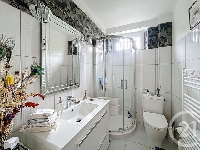 maison à vendre - 5 pièces - 128.5 m2 - PLOUMAGOAR - 22 - BRETAGNE - Century 21 Le Calvez