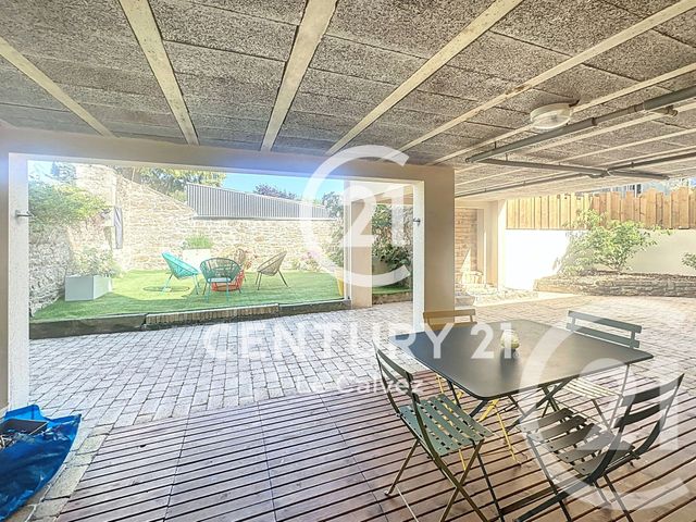 Afficher la photo en grand maison à vendre - 6 pièces - 140.0 m2 - GUINGAMP - 22 - BRETAGNE - Century 21 Le Calvez