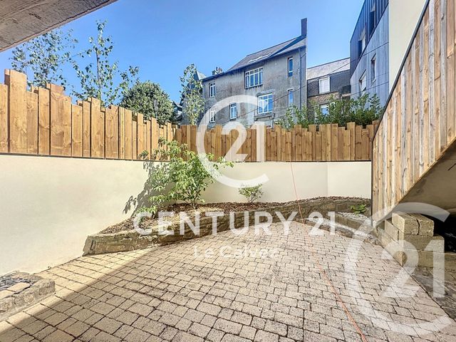 Afficher la photo en grand maison à vendre - 6 pièces - 140.0 m2 - GUINGAMP - 22 - BRETAGNE - Century 21 Le Calvez