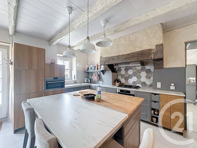 Afficher la photo en grand maison à vendre - 9 pièces - 209.29 m2 - MOUSTERU - 22 - BRETAGNE - Century 21 Le Calvez