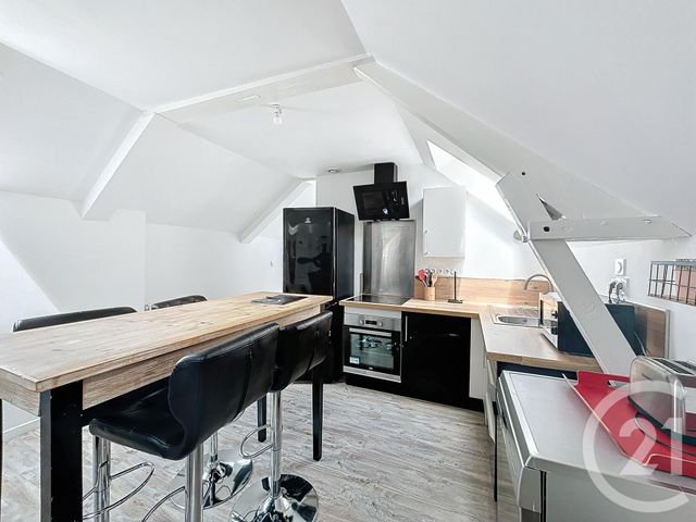 Appartement à louer - 3 pièces - 50.17 m2 - GUINGAMP - 22 - BRETAGNE - Century 21 Le Calvez