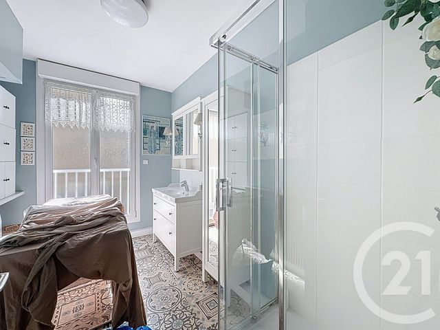 Appartement T4 à louer - 4 pièces - 78.08 m2 - GUINGAMP - 22 - BRETAGNE - Century 21 Le Calvez