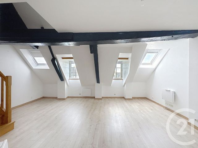 Appartement T4 à louer - 4 pièces - 72.5 m2 - GUINGAMP - 22 - BRETAGNE - Century 21 Le Calvez