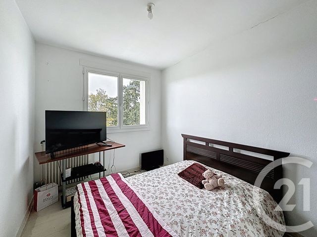 Appartement F3 à vendre - 3 pièces - 71.51 m2 - GUINGAMP - 22 - BRETAGNE - Century 21 Le Calvez