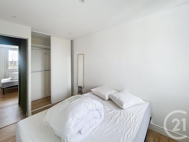 Appartement T4 à louer - 4 pièces - 65.72 m2 - GUINGAMP - 22 - BRETAGNE - Century 21 Le Calvez