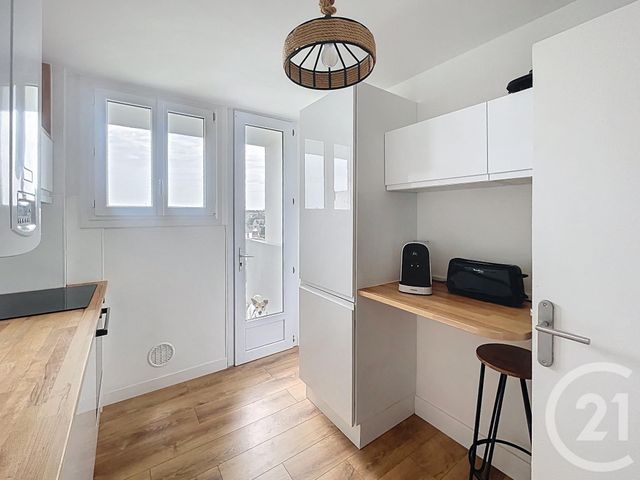 Appartement T4 à louer - 4 pièces - 65.72 m2 - GUINGAMP - 22 - BRETAGNE - Century 21 Le Calvez