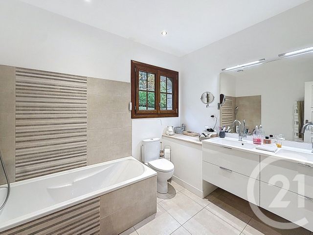 maison à vendre - 9 pièces - 224.0 m2 - PLOUBAZLANEC - 22 - BRETAGNE - Century 21 Le Calvez