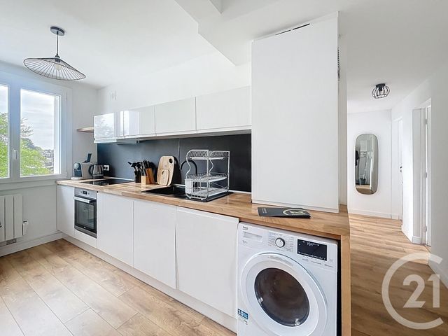 Appartement T4 à louer - 4 pièces - 61.11 m2 - GUINGAMP - 22 - BRETAGNE - Century 21 Le Calvez