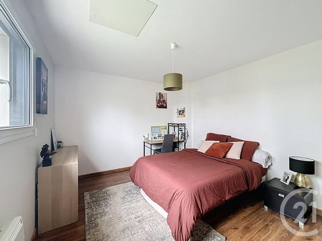 maison à vendre - 6 pièces - 155.07 m2 - PLOUMAGOAR - 22 - BRETAGNE - Century 21 Le Calvez