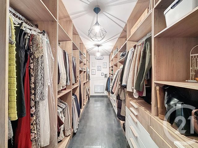 maison à vendre - 6 pièces - 155.07 m2 - PLOUMAGOAR - 22 - BRETAGNE - Century 21 Le Calvez