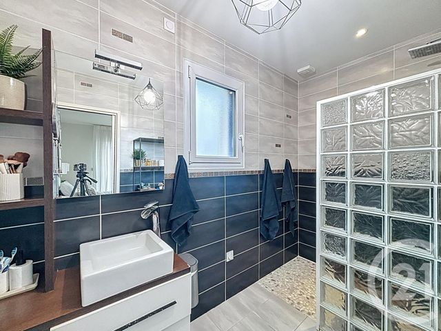 maison à vendre - 6 pièces - 155.07 m2 - PLOUMAGOAR - 22 - BRETAGNE - Century 21 Le Calvez