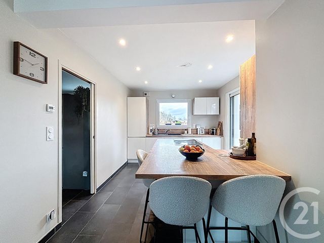 maison à vendre - 6 pièces - 155.07 m2 - PLOUMAGOAR - 22 - BRETAGNE - Century 21 Le Calvez