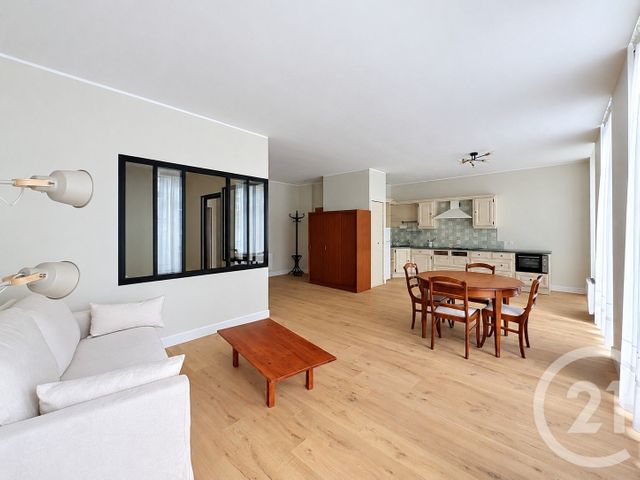 Appartement F2 bis à louer - 3 pièces - 76.44 m2 - GUINGAMP - 22 - BRETAGNE - Century 21 Le Calvez