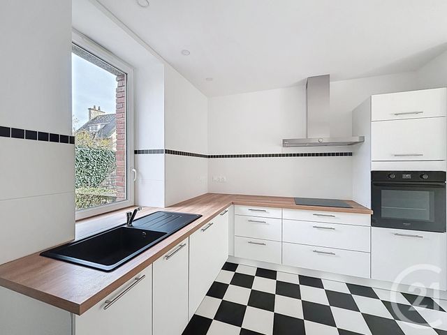 maison à vendre - 7 pièces - 150.0 m2 - GUINGAMP - 22 - BRETAGNE - Century 21 Le Calvez