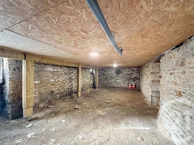 maison à vendre - 7 pièces - 150.0 m2 - GUINGAMP - 22 - BRETAGNE - Century 21 Le Calvez